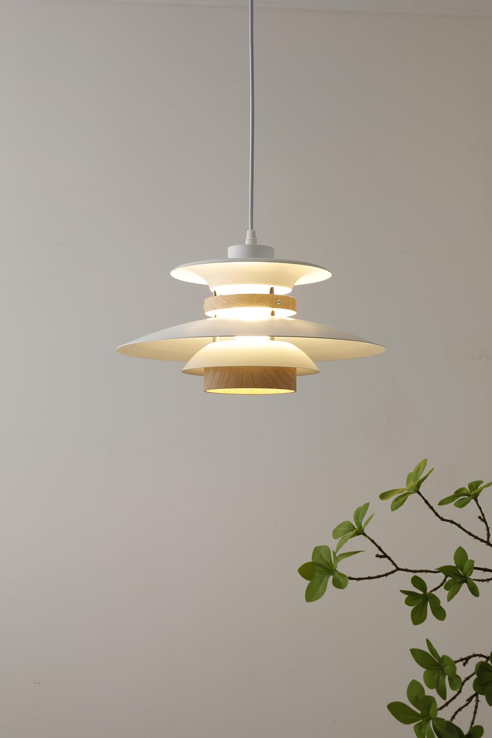 (Y)Modern decorative adjustable pendant light kitchen island, aluminium and wood finish, 1 light E26 base pendant light for restaurant shop dining room (white + light wood grain, 40 cm)