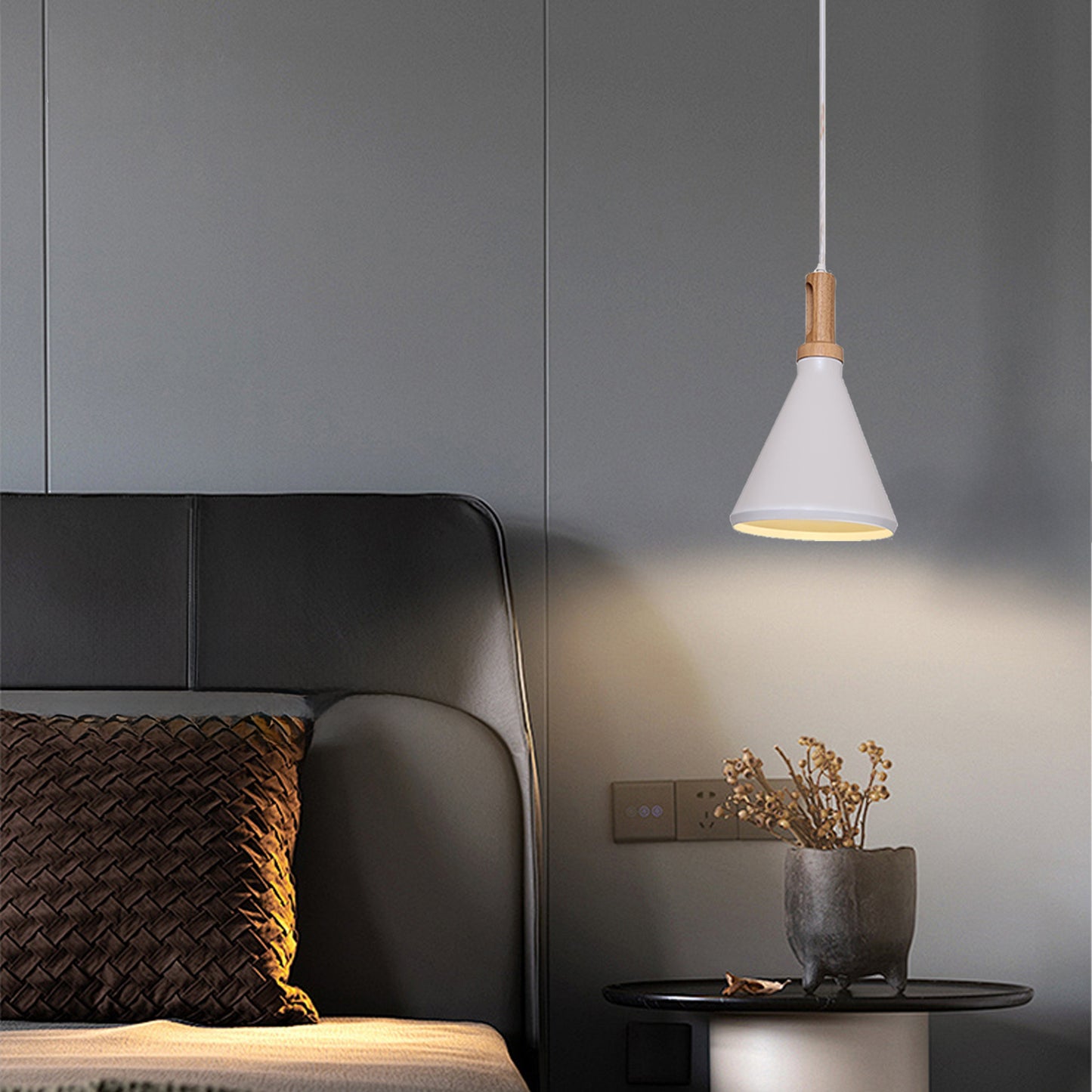 (N) ARTURESTHOME Modern Iron Cafe Lighting Tapered Accent Chandelier