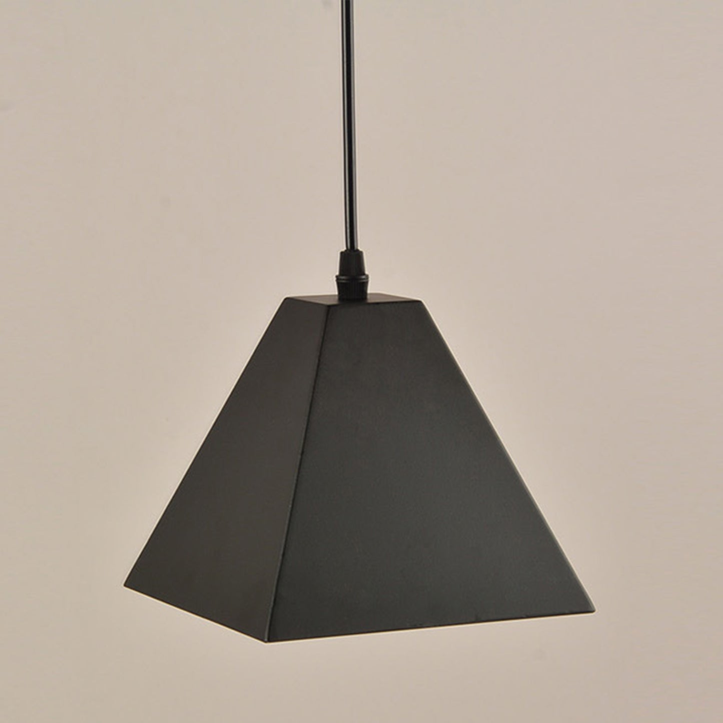 (N) ARTURESTHOME Modern Minimalist Art Deco Triangle Indoor Chandelier