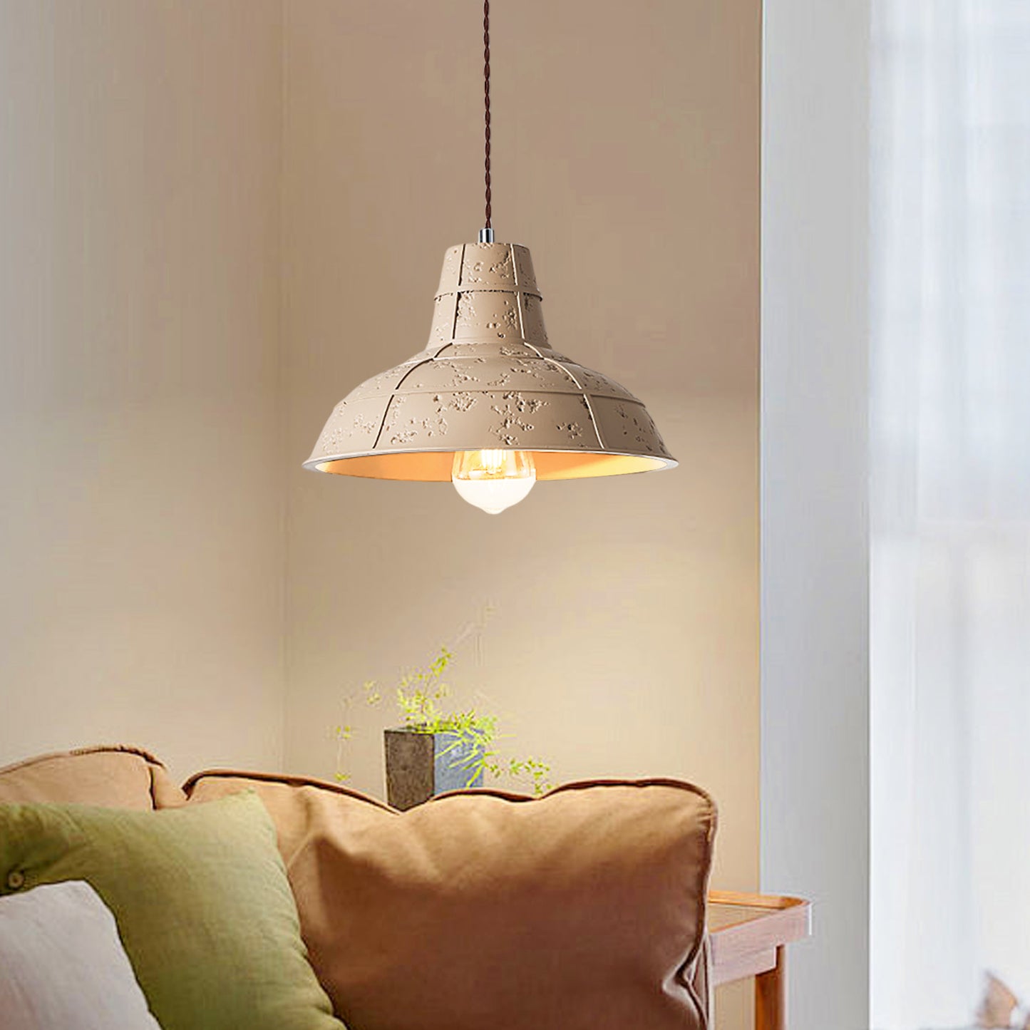(N) ARTURESTHOME Japanese Modern Creative Straw Hat Shape Interior Decorative Chandelier