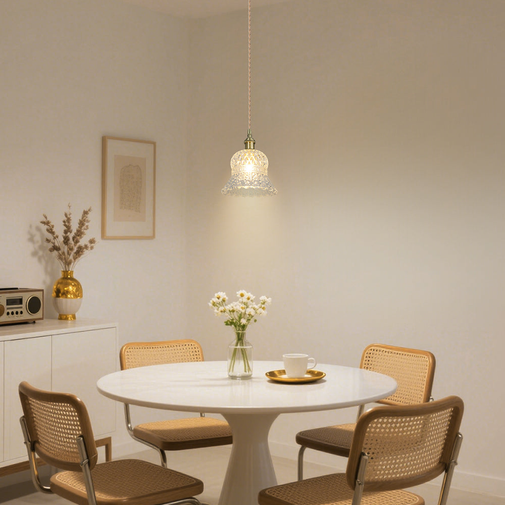 (Q) 6.3-Inch Glass Pendant Light, Retro Elegant Style Bell Shaped Lampshade Glass Pendant Light, Suitable for Living Room, Dining Room, Bedroom