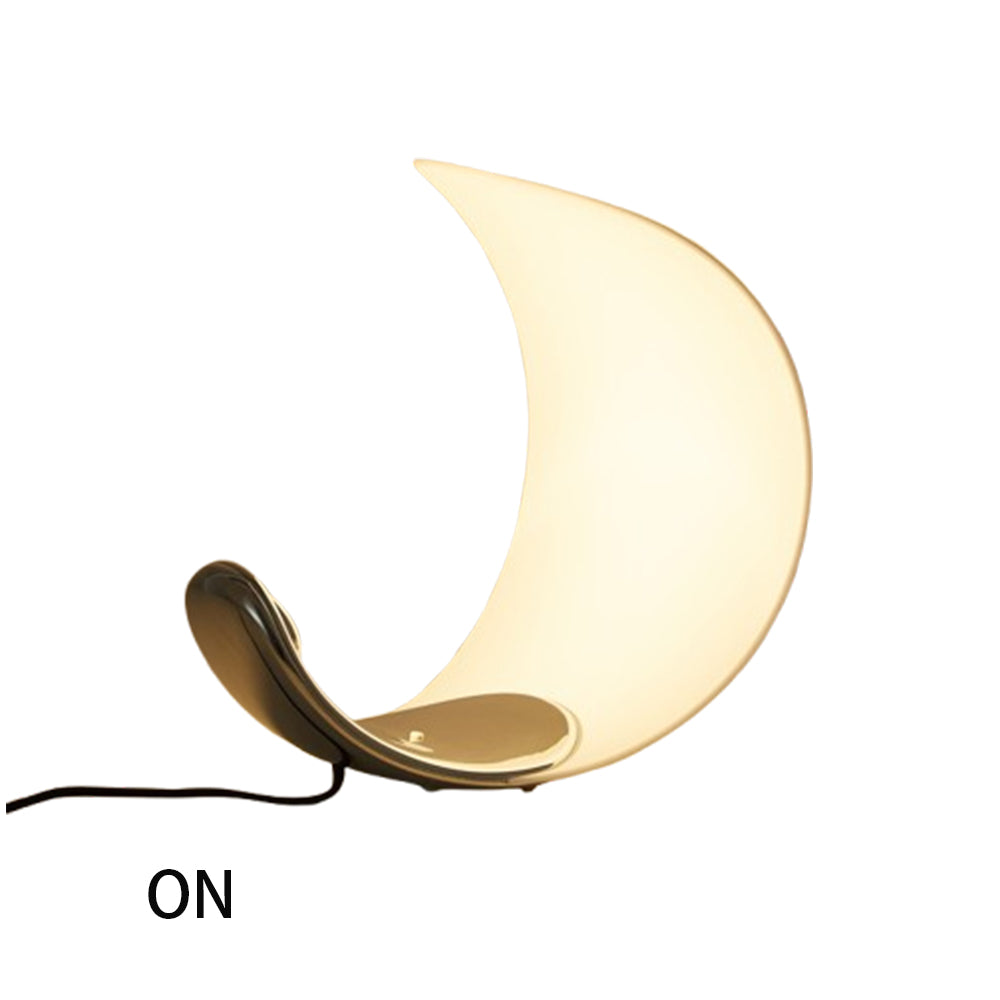 (Z)A creative and simple C - shaped desk lamp, suitable for the bedroom