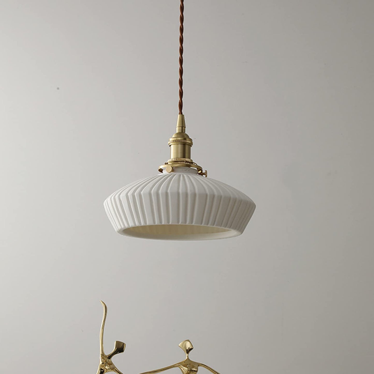 (Y)White Ceramic Pendant Lamp,White Ceramic Pendant Lamp with Brass Socket,Dining Room Pendant Lamp,Bedroom Bedside Bar Pendant Lamp,Living Room Pendant Lamp