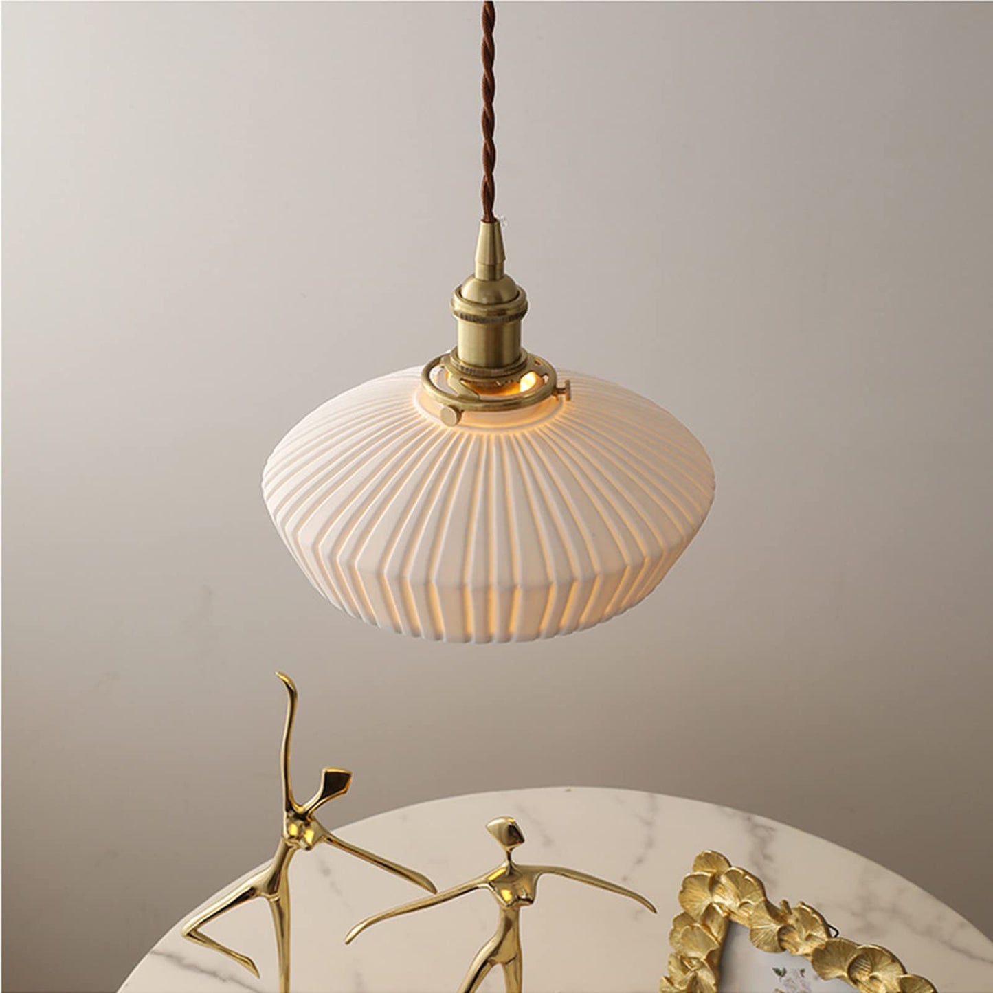 (Y)White Ceramic Pendant Lamp,White Ceramic Pendant Lamp with Brass Socket,Dining Room Pendant Lamp,Bedroom Bedside Bar Pendant Lamp,Living Room Pendant Lamp